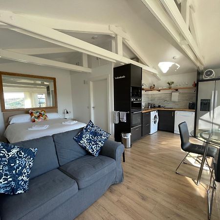 Spacious Lodge With King Sized Bed Инверерей Екстериор снимка
